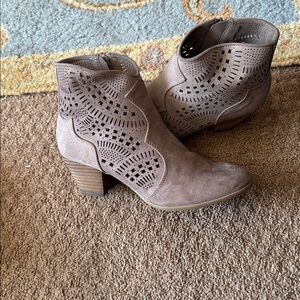 Women's Taupe Suede Ankle Boots